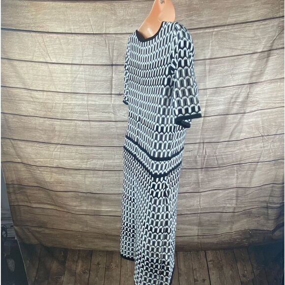 Ladies size SP dress by Ann Taylor - Picture 3 of 11